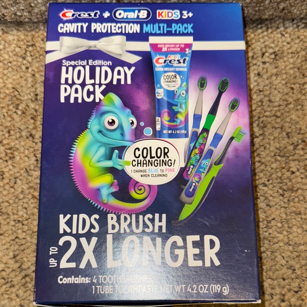 Crest Kids Holiday Pack with Blue and Green Toothbrushes